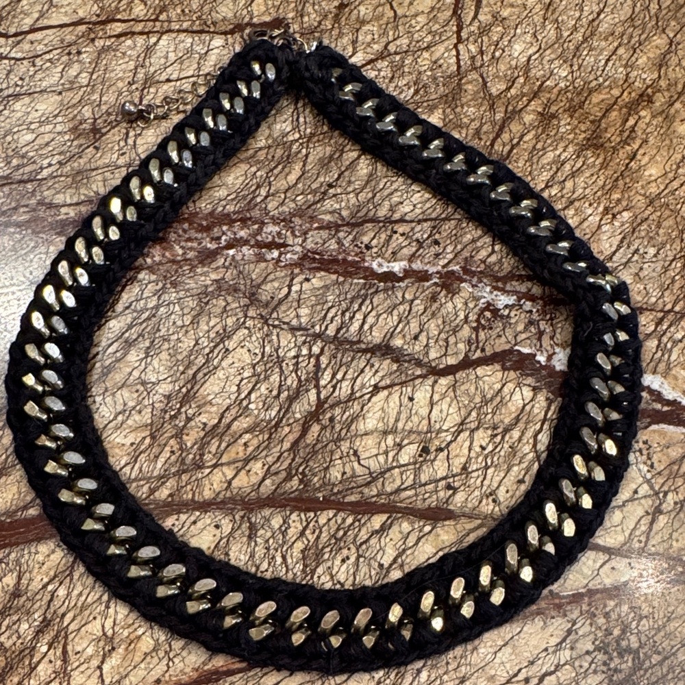 Elegant Black and Silver Women's Necklace